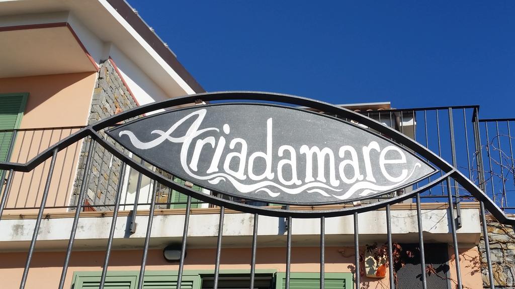 B&B Ariadamare Sanremo Bagian luar foto